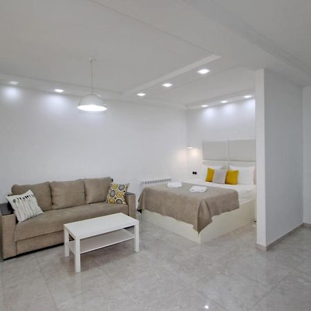 Appartment Lux, 2 Bedroom Yerevan Exterior foto