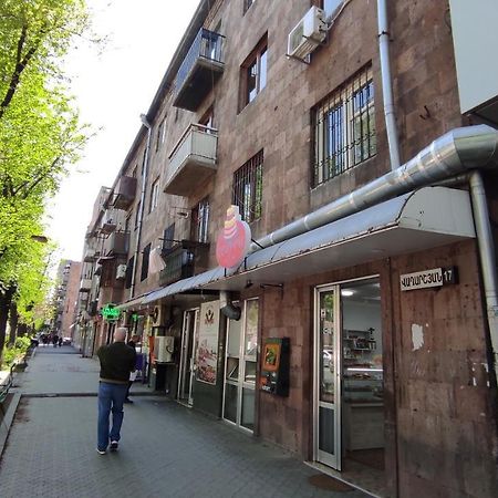 Appartment Lux, 2 Bedroom Yerevan Exterior foto