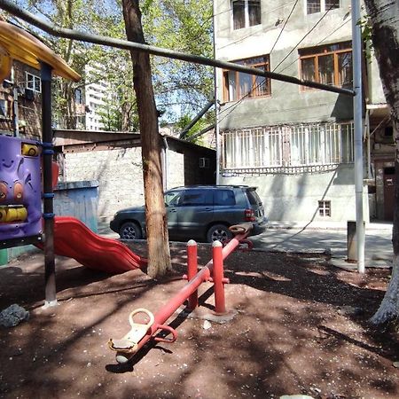 Appartment Lux, 2 Bedroom Yerevan Exterior foto
