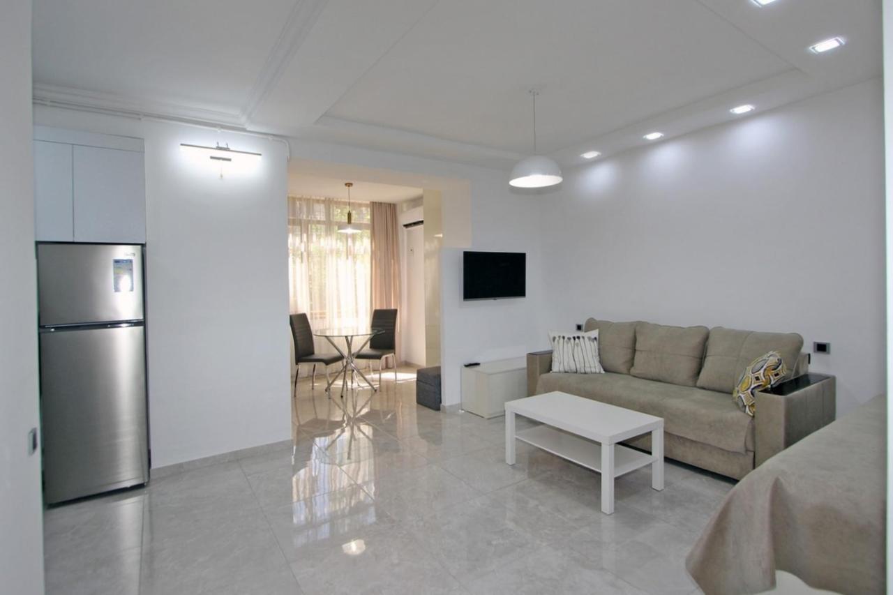 Appartment Lux, 2 Bedroom Yerevan Exterior foto