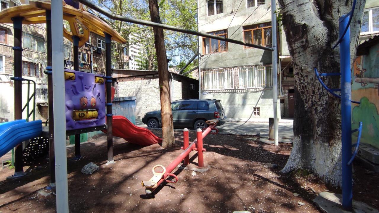 Appartment Lux, 2 Bedroom Yerevan Exterior foto